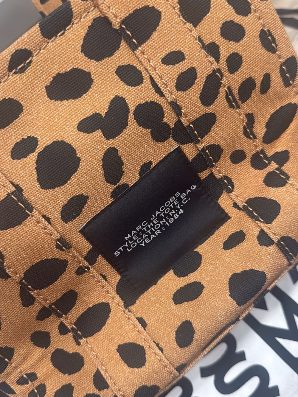 Marc Jacobs the tote bag Leopard / Cheeta Print Tote bag - Picture 3 of 6